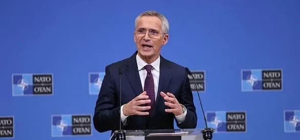 ya-lyagav-spati-chudovo-znayuchi-pro-biynyu-yaka-vibukhne-za-kilka-godin-gensek-nato-pro-pochatok-viyni