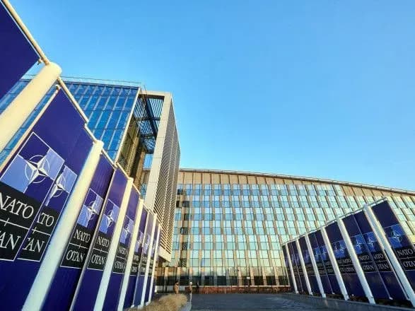 upershe-u-tristoronnomu-formati-stoltenberg-zustrinetsya-z-kuleboyu-ta-borrelem-21-lyutogo