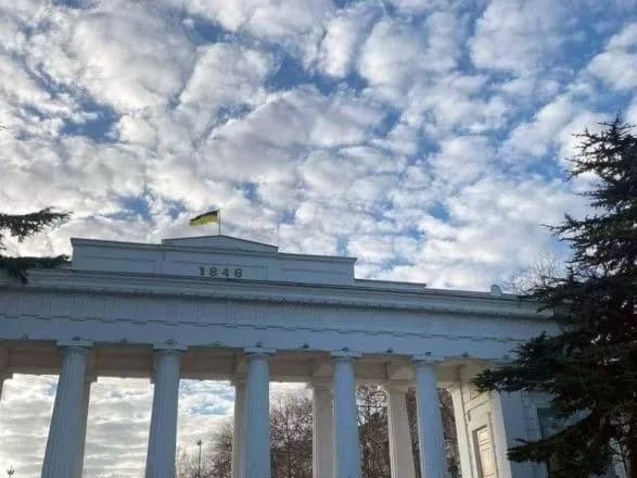 v-okupovanomu-sevastopoli-zamayoriv-ukrayinskiy-prapor