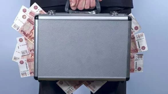 velika-britaniya-pidozryuye-rosiyan-u-vikoristanni-britanskikh-firm-dlya-vidmivannya-nezakonnikh-viyskovikh-dokhodiv