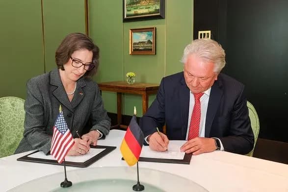 rheinmetall-i-lockheed-martin-rozroblyat-nimetsku-versiyu-reaktivnoyi-artileriyskoyi-sistemi