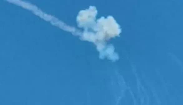 znovu-bavovna-u-sevastopoli-pratsyuvala-ppo-okupanti-povidomlyayut-pro-zbitiy-bezpilotnik-bilya-aerodromu-belbek