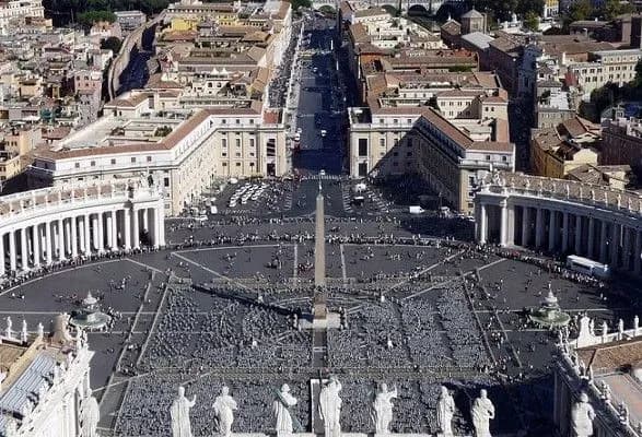 u-vatikani-gotuyutsya-do-pributtya-zelenskogo-provodyat-zakhodi-bezpeki