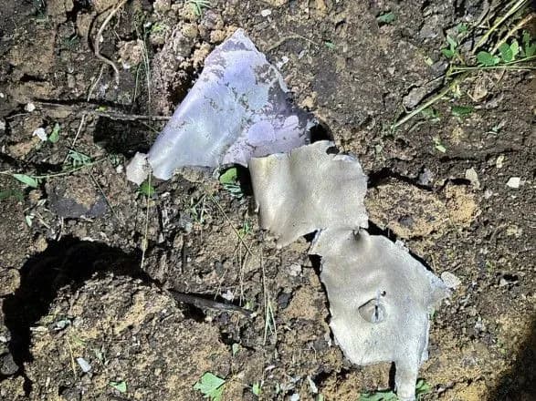 kharkivschina-okupanti-vluchili-z-tanka-v-bagatokvartirniy-budinok