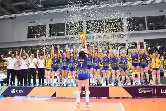 zhinocha-zbirna-ukrayini-peremogla-u-finali-zolotoyi-yevroligi-z-voleybolu