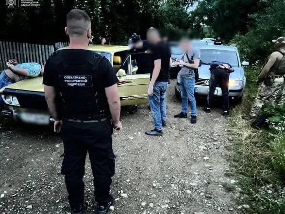 nelegalniy-rumuniya-drip-rosiyanku-zatrimano-ukrayinskimi-operativnikami