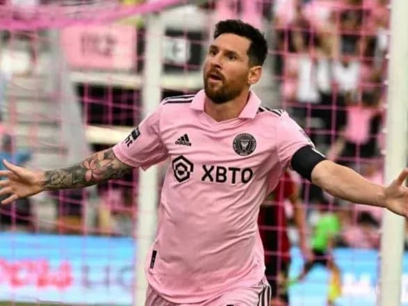 lionel-messi-zabiv-dva-goli-oformivshi-debyutniy-dubl-v-inter-mayami-komanda-vigrala-4-0