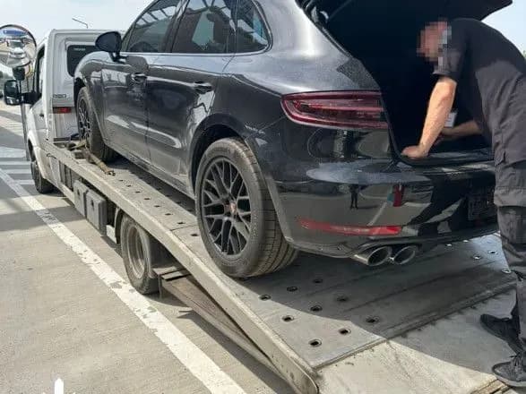 sud-areshtuvav-mayno-eksvoyenkoma-borisova-yogo-rodichi-namagalisya-vivezti-porche