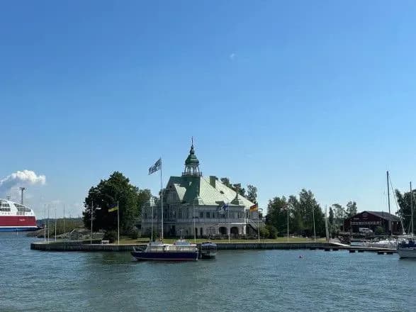 u-finlyandiyi-zapustili-ukrayinomovniy-audiogid-na-morskomu-ekskursiynomu-marshruti