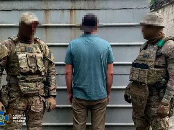 u-kharkovi-zatrimali-zaliznichnika-yakiy-zlivav-okupantam-marshruti-esheloniv-iz-tekhnikoyu-2