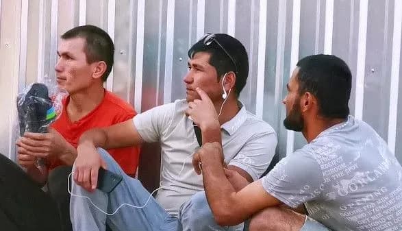 rosiyski-okupanti-peretvoryuyut-mariupol-na-misto-migrantiv-zmi