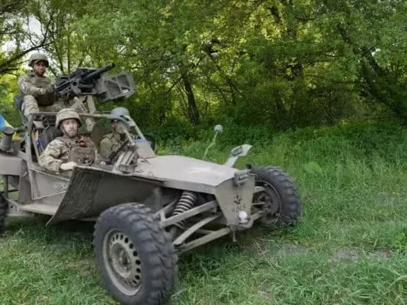 poyednali-baggi-ta-granatomet-mk-19-yaku-vbivchu-mashinu-pridumali-ukrayinski-morpikhi