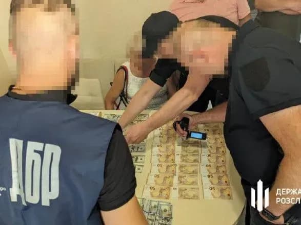 sche-odin-komandir-viyskovoyi-chastini-zmushuvav-soldat-buduvati-yomu-mayetok-dbr