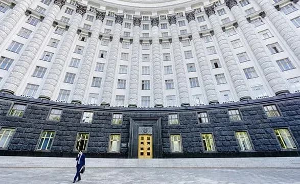 minekonomiki-ne-vidavatimut-litsenziyi-kompaniyam-poserednikam-u-pratsevlashtuvanni-za-kordonom