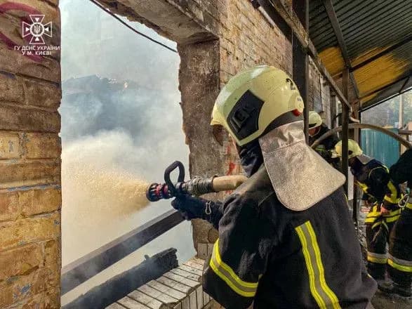 u-tsentri-kiyeva-spalakhnula-pozhezha-scho-vidomo