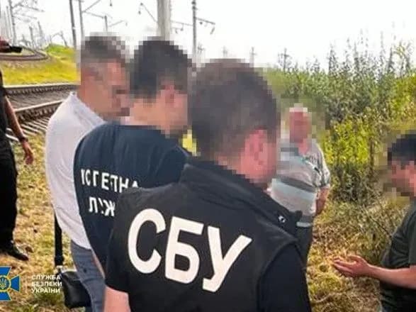 vstanovlyuvav-gps-mayachok-dlya-navedennya-rosiyskikh-raket-na-obyekt-ukrzaliznitsi-na-khmelnichchini-zatrimali-rosiyskogo-agenta