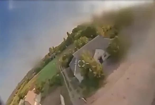 ukrayinski-droni-kamikadze-doluchilis-do-viboriv-na-zaporizhzhi-sbu-zdiysnila-ataku-na-shtab-okupantiv