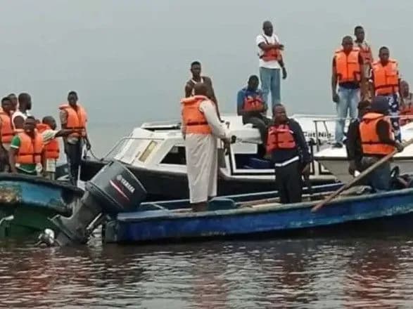 schonaymenshe-26-lyudey-zaginuli-v-rezultati-avariyi-poroma-v-nigeriyi