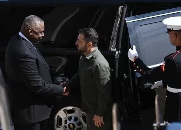 zelenskiy-pribuv-do-pentagonu