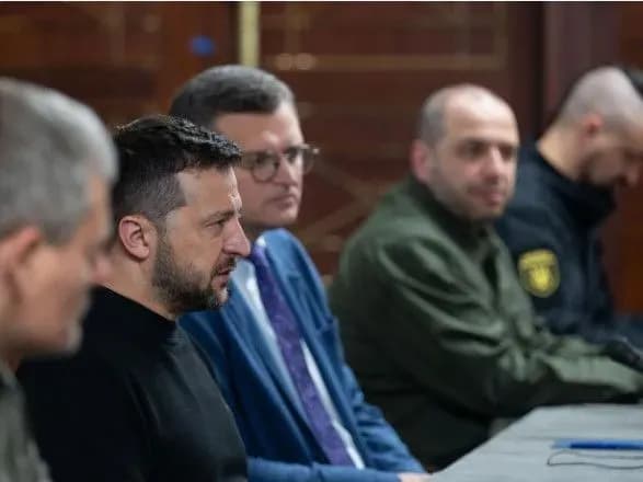 zelenskiy-inozemnim-oboronnim-kompaniyam-zaraz-slushniy-chas-dlya-stvorennya-v-ukrayini-viyskovogo-khabu