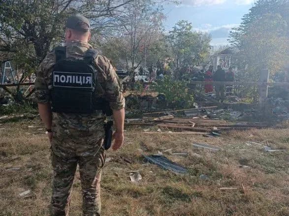 pomer-odin-z-poranenikh-kilkist-zhertv-u-seli-groza-zrosla-do-51