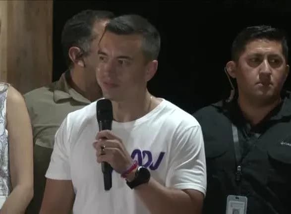 ekvador-obrav-za-prezidenta-molodogo-biznesmena-z-dinastiyi-multimilyarderiv