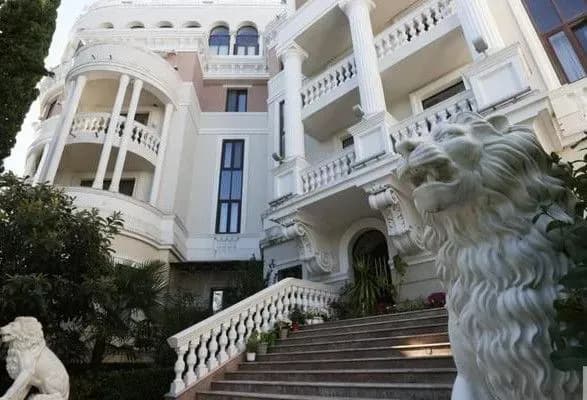 v-timchasovo-okupovanomu-krimu-prodali-kvartiru-oleni-zelenskoyi-roszmi