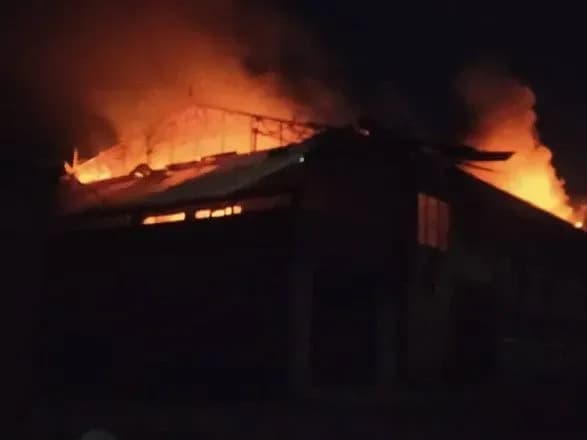 vnochi-okupanti-dvichi-obstrilyali-vovchanski-ye-ruynuvannya-kharkivska-ova