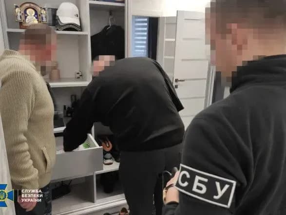 pravookhorontsi-provodyat-obshuki-u-spilnikiv-dubinskogo-schodo-organizatsiyi-skhemi-dlya-ukhilyantiv