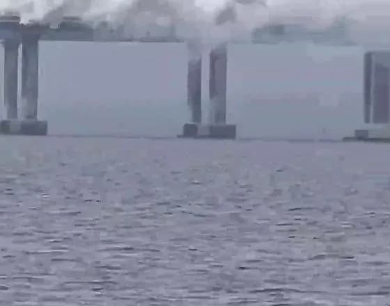 nad-krimskim-mostom-dimova-zavisa-scho-vidomo