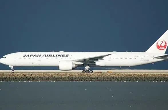 yaponiya-virishila-skasuvati-bezkoshtovni-aviapereloti-dlya-ukrayinskikh-bizhentsiv