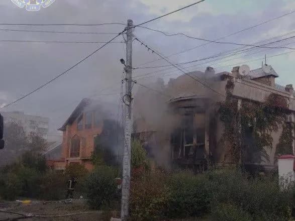 vorozhiy-obstril-khersona-zyavilas-informatsiya-pro-zagiblogo-sche-dvoye-lyudey-travmovani