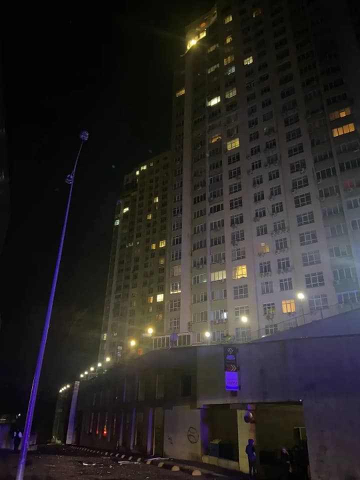 odin-ranen-v-kieve-v-rezultate-ataki-rossiiskikh-bpla