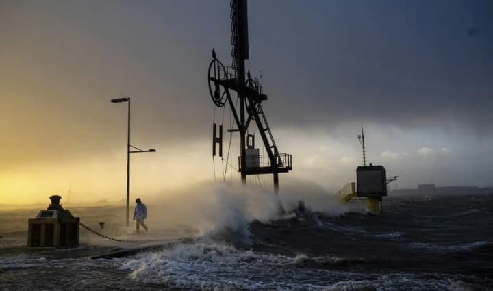 railway-service-suspended-in-germany-due-to-storm
