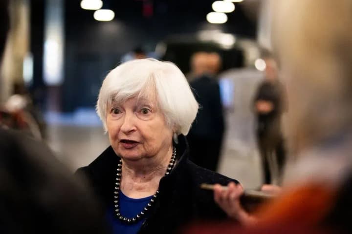 hlava-minfinu-ssha-zaklykala-znaity-sposib-peredaty-ukraini-rosiiski-zamorozheni-aktyvy