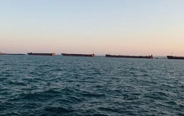 pletenchuk-prokommentiroval-vistavlennie-rossiei-barzhi-vdol-krimskogo-mosta