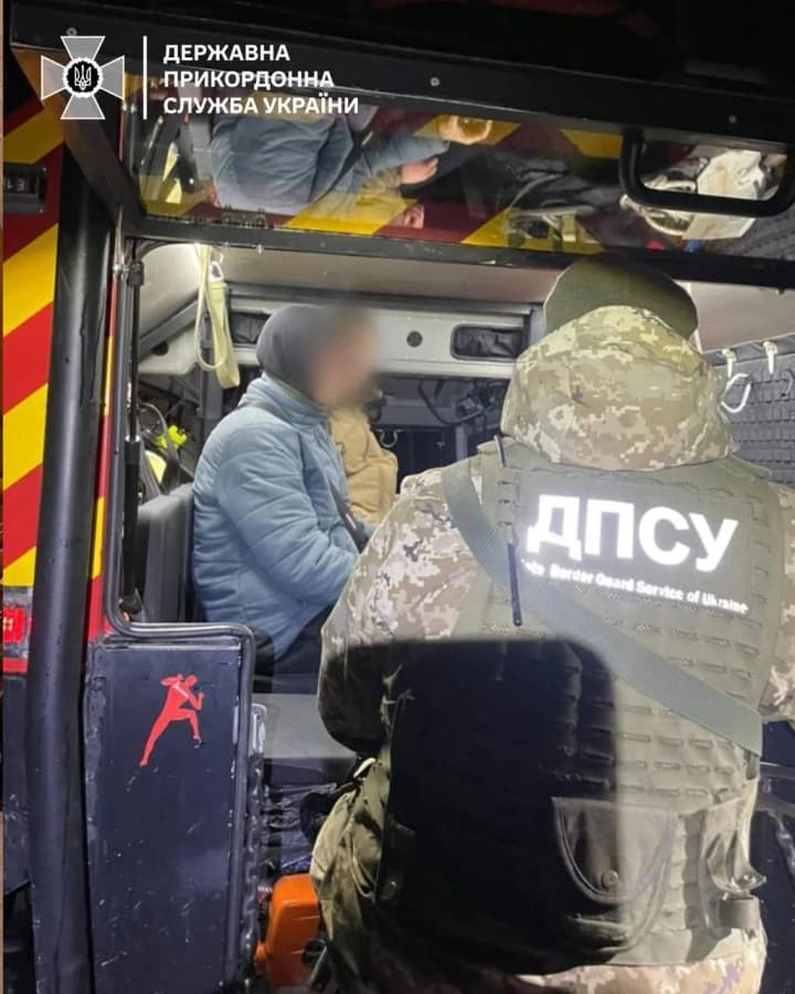 try-dni-blukaly-vysokohiriam-namahaiuchys-potrapyty-do-rumunii-prykordonnyky-vriatuvaly-dvokh-cholovikiv