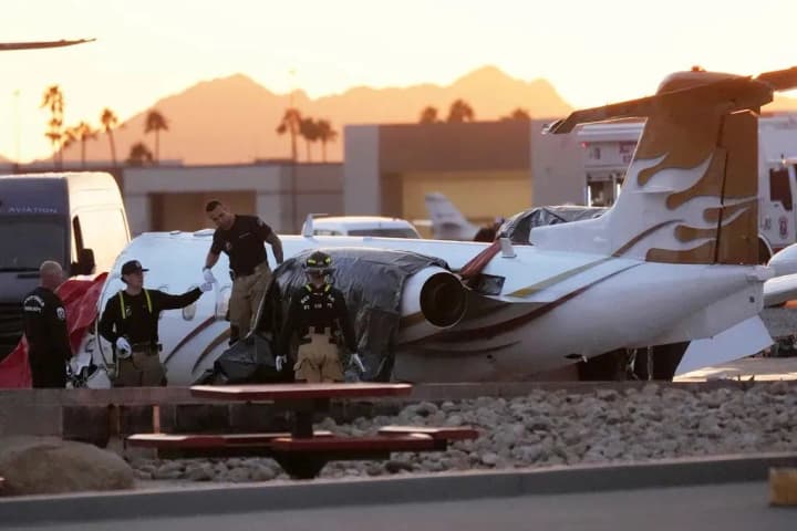 airplane-crash-in-the-united-states-business-jet-collides-with-a-parked-airplane-at-least-one-person-killed