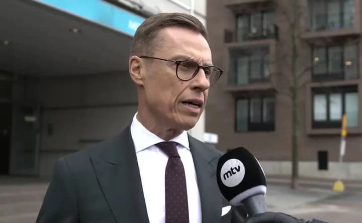 prezident-finlyandii-stubb-britaniya-i-frantsiya-mogut-stat-posrednikami-dlya-vozobnovleniya-dialoga-s-rf