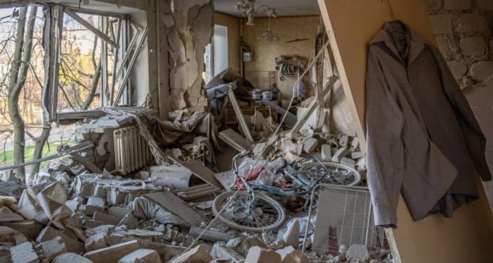 in-vovchansk-a-man-was-seriously-injured-as-a-result-of-the-russians-dropping-explosives