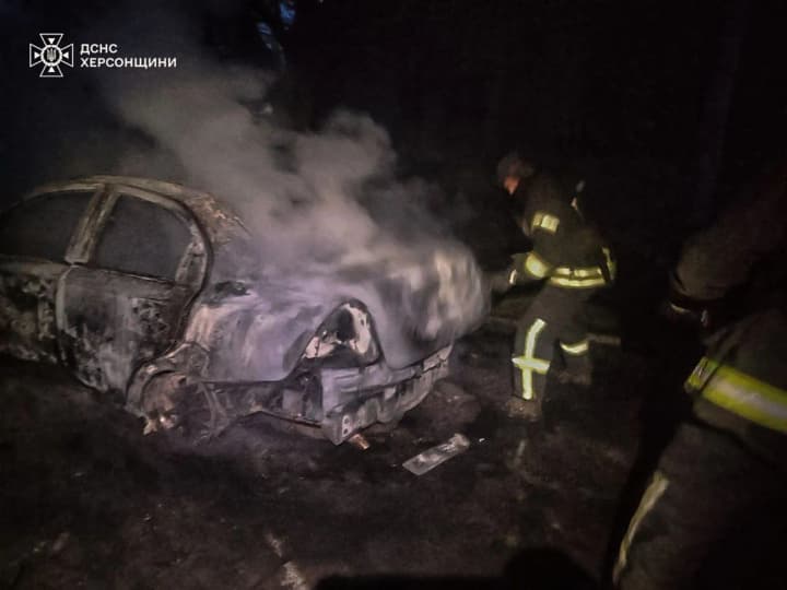 the-occupiers-shelled-kherson-region-there-is-a-wounded-person-a-humanitarian-vehicle-was-destroyed