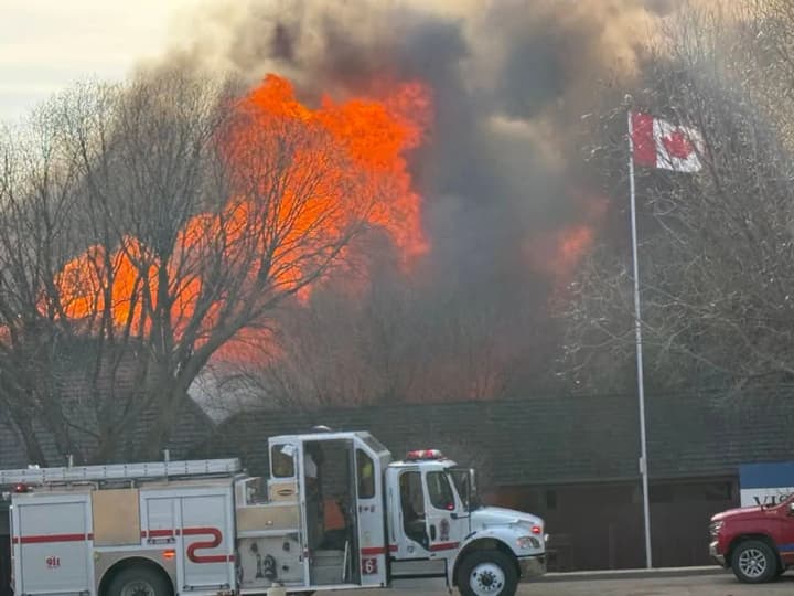 ogon-okhvatil-selo-muzei-ukrainskogo-naslediya-v-kanade-chto-izvestno