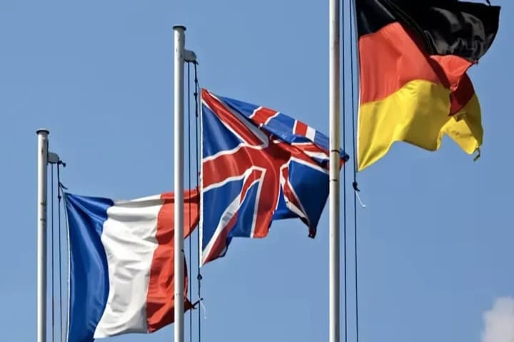 frantsiia-brytaniia-ta-frn-namahaiutsia-pidshtovkhnuty-ukrainu-do-zdachi-terytorii-ft