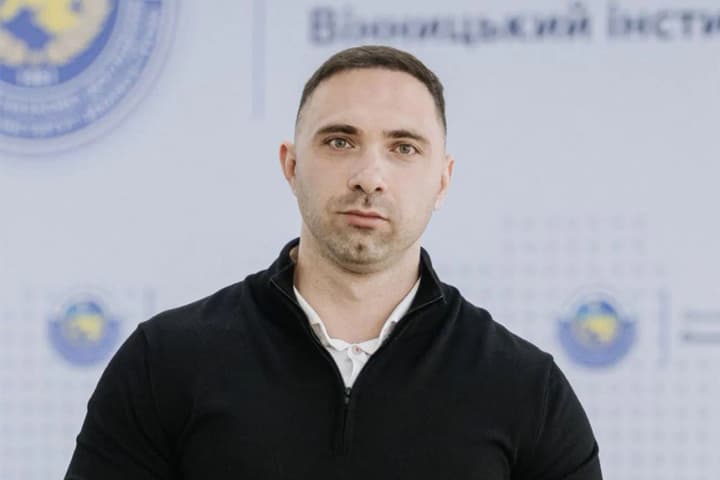 ye-oznaky-koruptsii-ta-zlovzhyvannia-eksperty-pro-instytut-dviinyk-rodyny-holovy-derzhzembanku