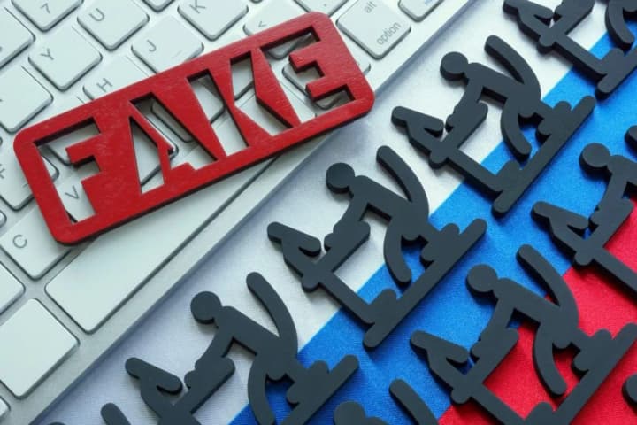 propagandisti-rf-rasprostranyayut-feik-o-zaderzhanii-polyakov-v-ukraine-v-tspd-otreagirovali