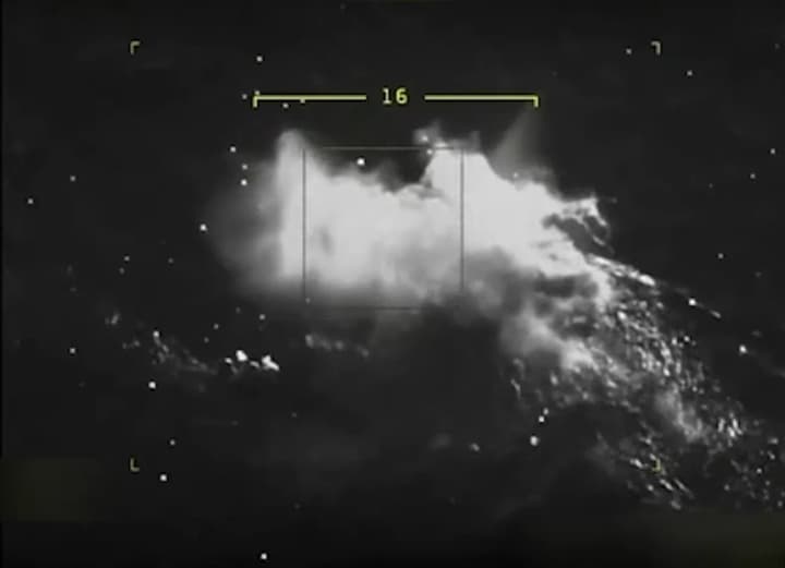 ukrainski-oborontsi-minusnuly-kater-chornomorskoho-flotu-rf-vms-pokazaly-kadry