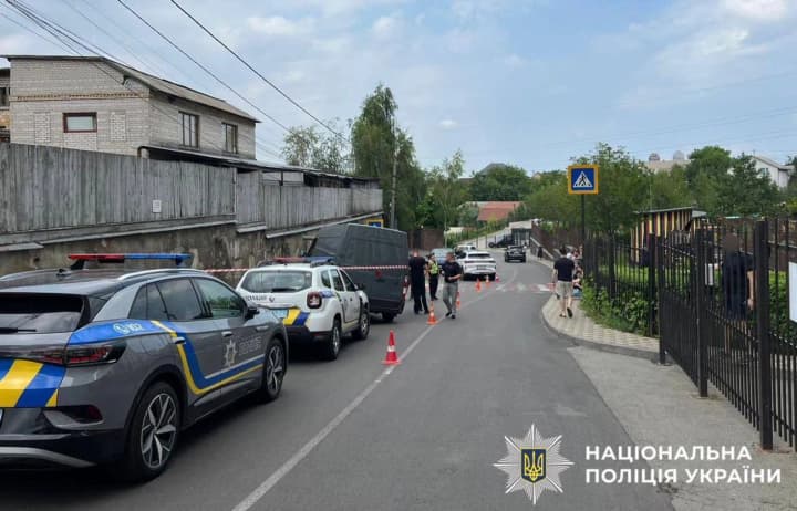 na-kyivshchyni-rozsliduiut-obstavyny-dtp-pid-chas-yakoi-nekerovana-mashyna-vbyla-dytynu