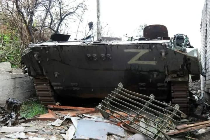 kreml-hotuie-novyi-nastup-v-ukraini-bild-ozvuchyv-ymovirnu-datu