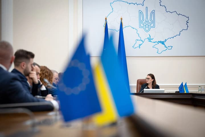 kabmin-delehuvav-predstavnykiv-do-amerykansko-ukrainskoho-investfondu-vidbudovy-staly-vidomi-imena