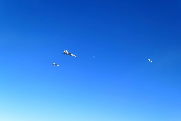 hungarian-fighter-jets-intercepted-five-russian-planes-near-nato-airspace-in-the-baltics